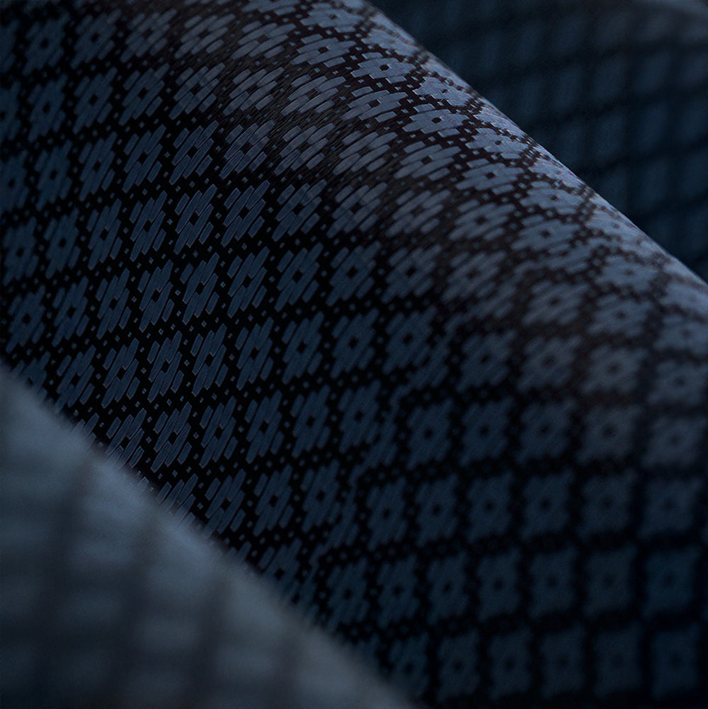 iPhone 16 Pro Max Kılıf M-Safe Şarj Özellikli Benks ArmorAir ArmorGrid Serisi Kevlar Kılıf