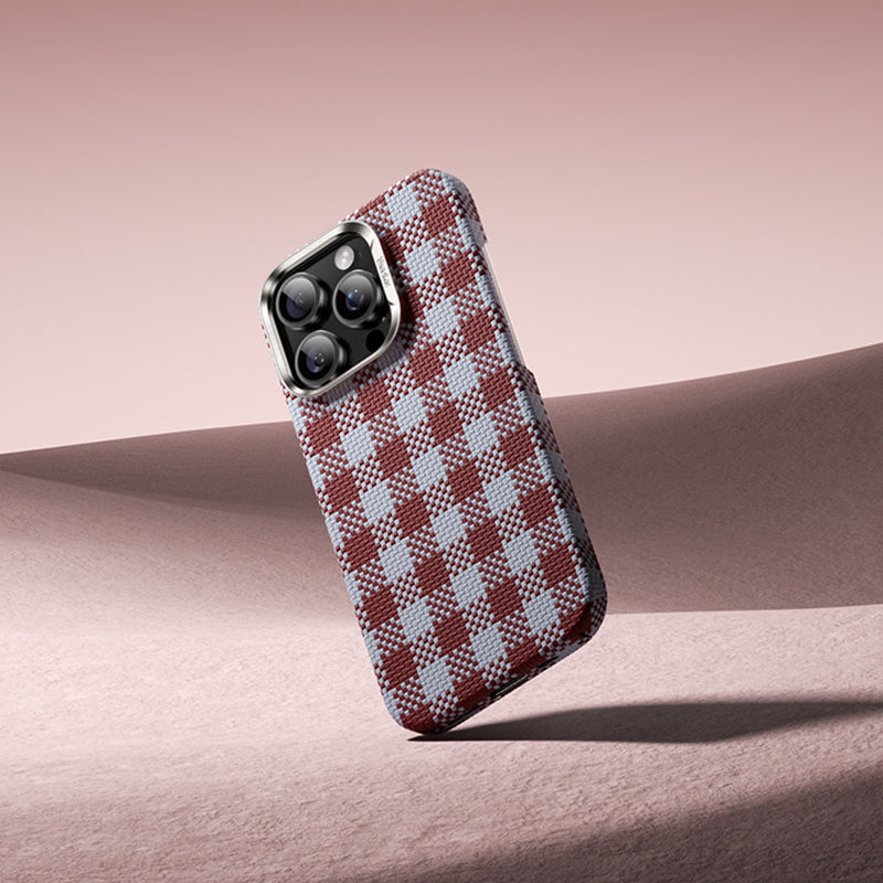 iPhone 16 Pro Max Kılıf M-safe Şarj Özellikli Ekose Tasarımlı Benks ArmorVichy Kevlar Karbon Kılıf