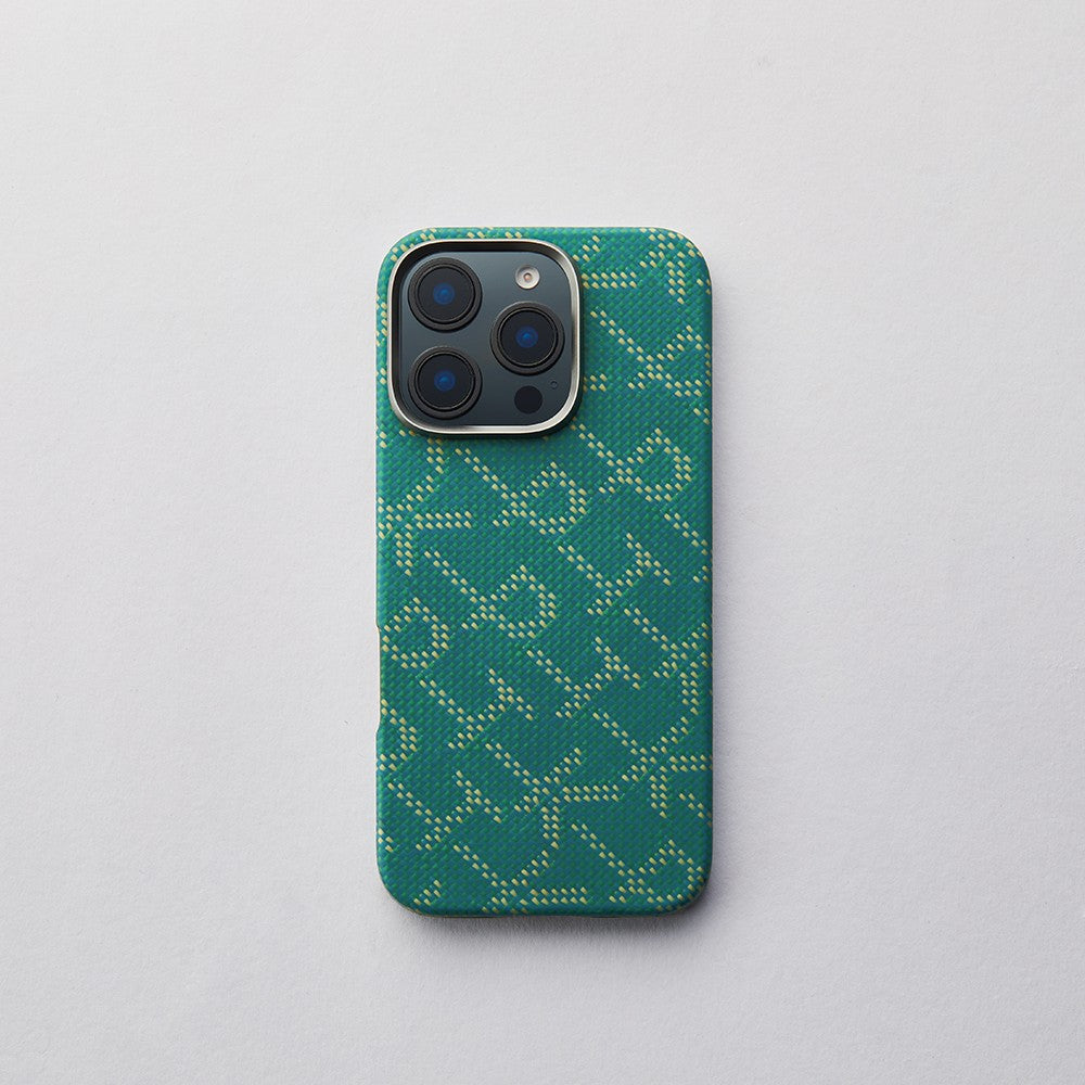 iPhone 16 Pro Max Kılıf M-safe Şarj Özellikli Aramid Karbon Fiber Pitaka Tactile Woven Monogram Serisi Kılıf