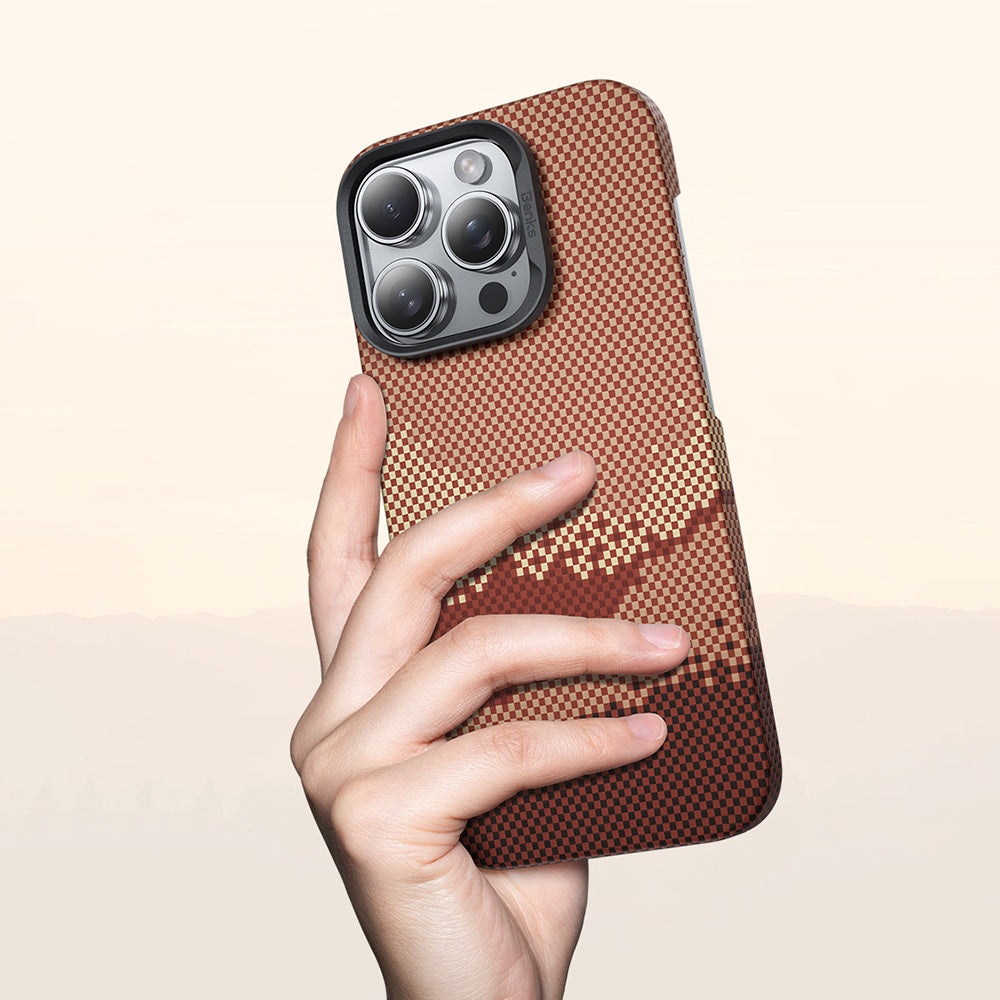 iPhone 16 Pro Max Kılıf M-safe Şarj Özellikli Benks GoldenTide ArmorAir 600D Kevlar Karbon Kılıf