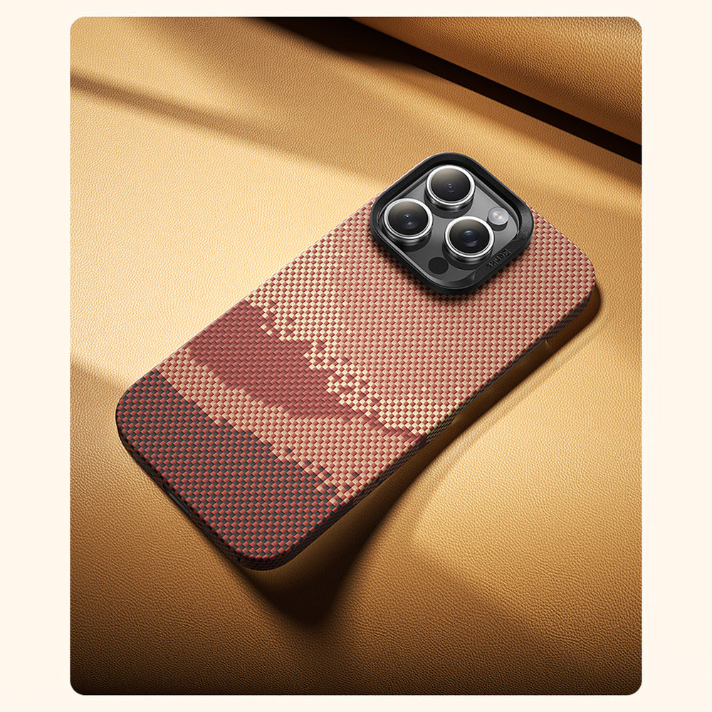iPhone 16 Pro Max Kılıf M-safe Şarj Özellikli Benks GoldenTide ArmorAir 600D Kevlar Karbon Kılıf