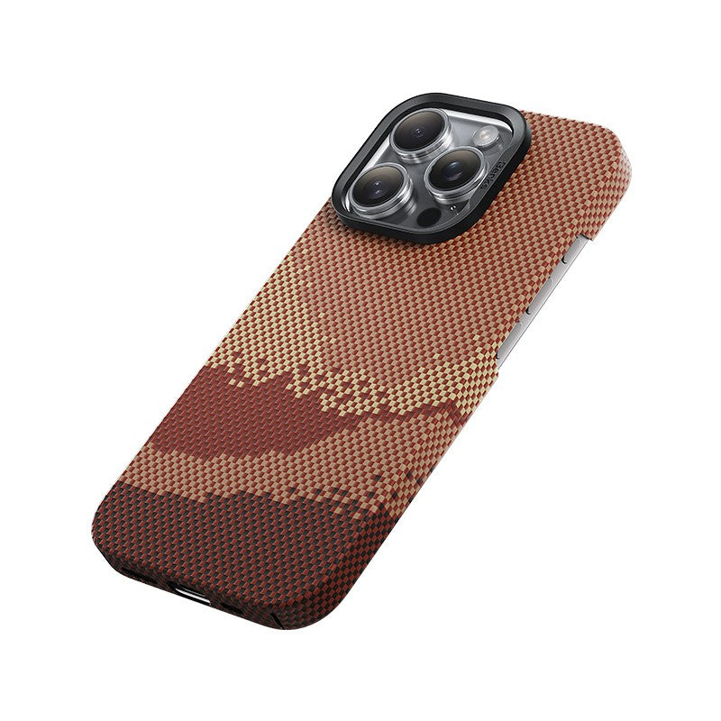 iPhone 16 Pro Max Kılıf M-safe Şarj Özellikli Benks GoldenTide ArmorAir 600D Kevlar Karbon Kılıf