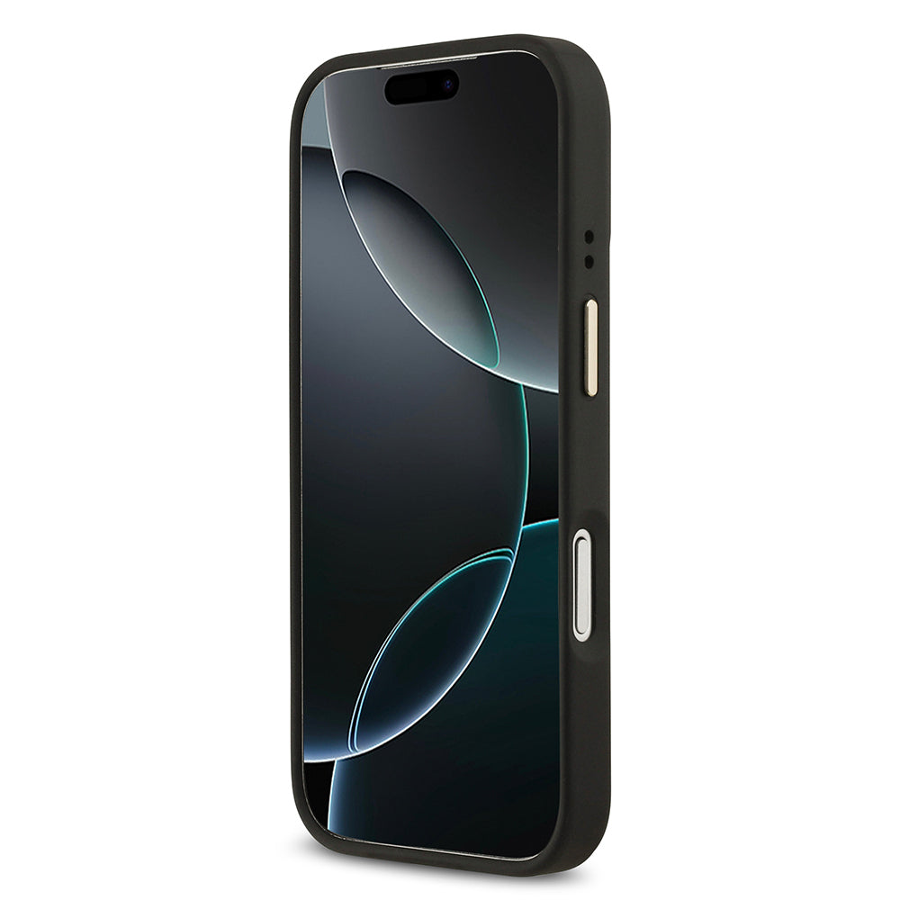 iPhone 17 Pro Kılıf Guess Orijinal Lisanslı M-safe Şarj Özellikli 4G Desenli PU Metal Plaka Klasik Logolu Kılıf