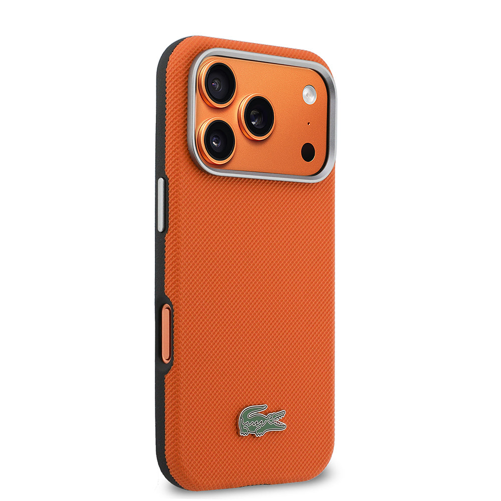 iPhone 17 Pro Kılıf Lacoste Orijinal Lisanslı M-Safe Şarj Özellikli PVC Yarı Pike Desenli Arka Yüzey İkonik Timsah Dokuma Logolu Kılıf