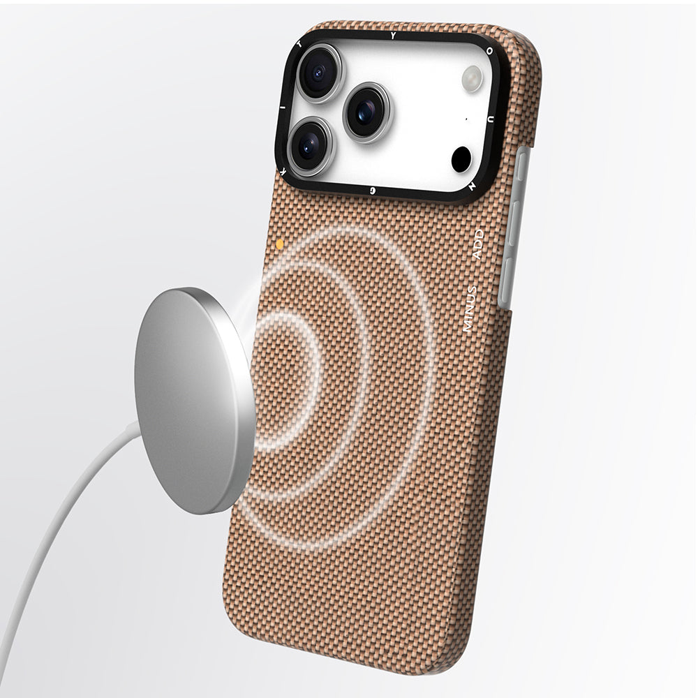 iPhone 17 Pro Kılıf M-safe Şarj Özellikli Aramid Fiber Youngkit 1500D Extreme Wing Titanyum-Gold Serisi Kılıf