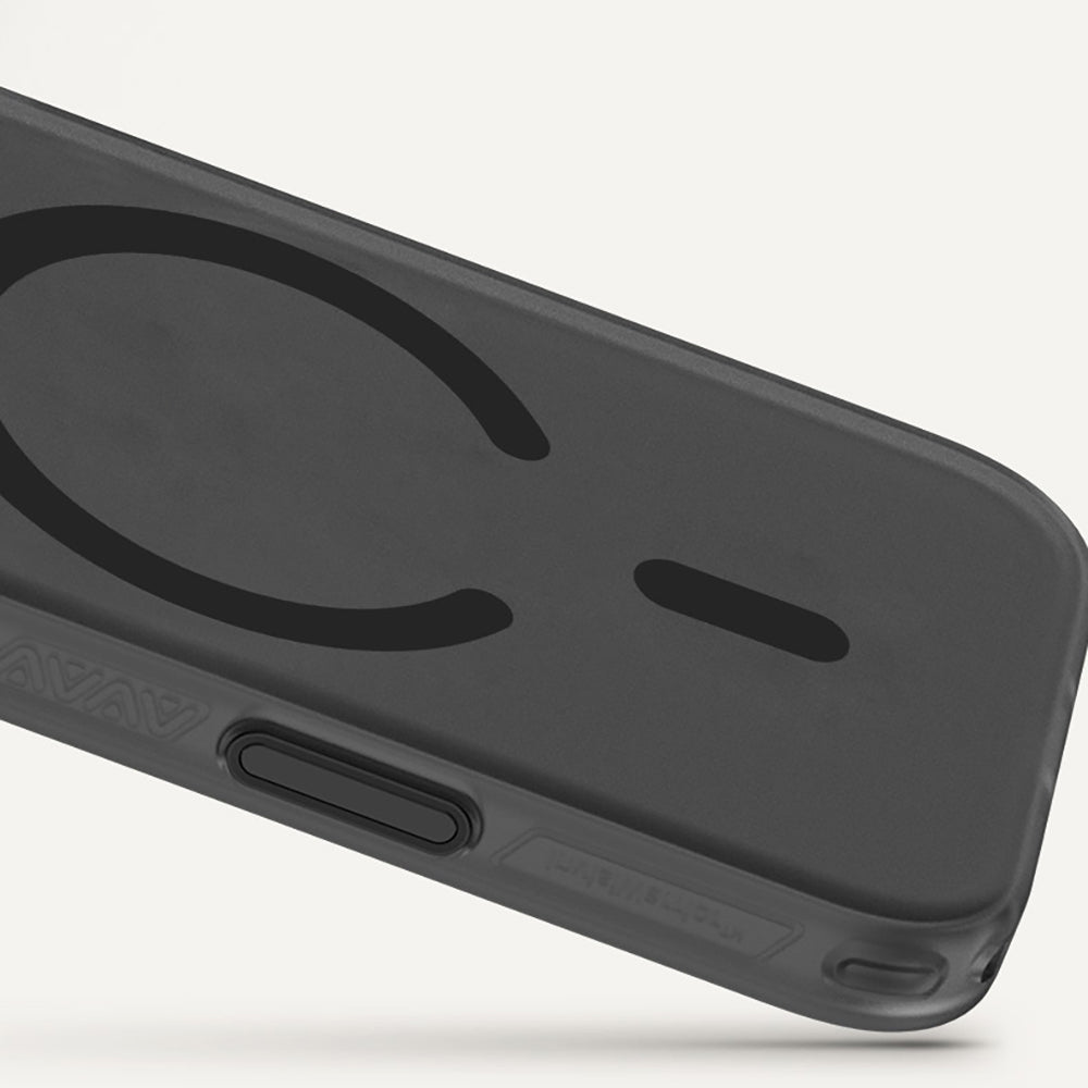 iPhone 17 Pro Kılıf M-Safe Şarj Özellikli Benks C-Magnet Lucid Armor Kılıf