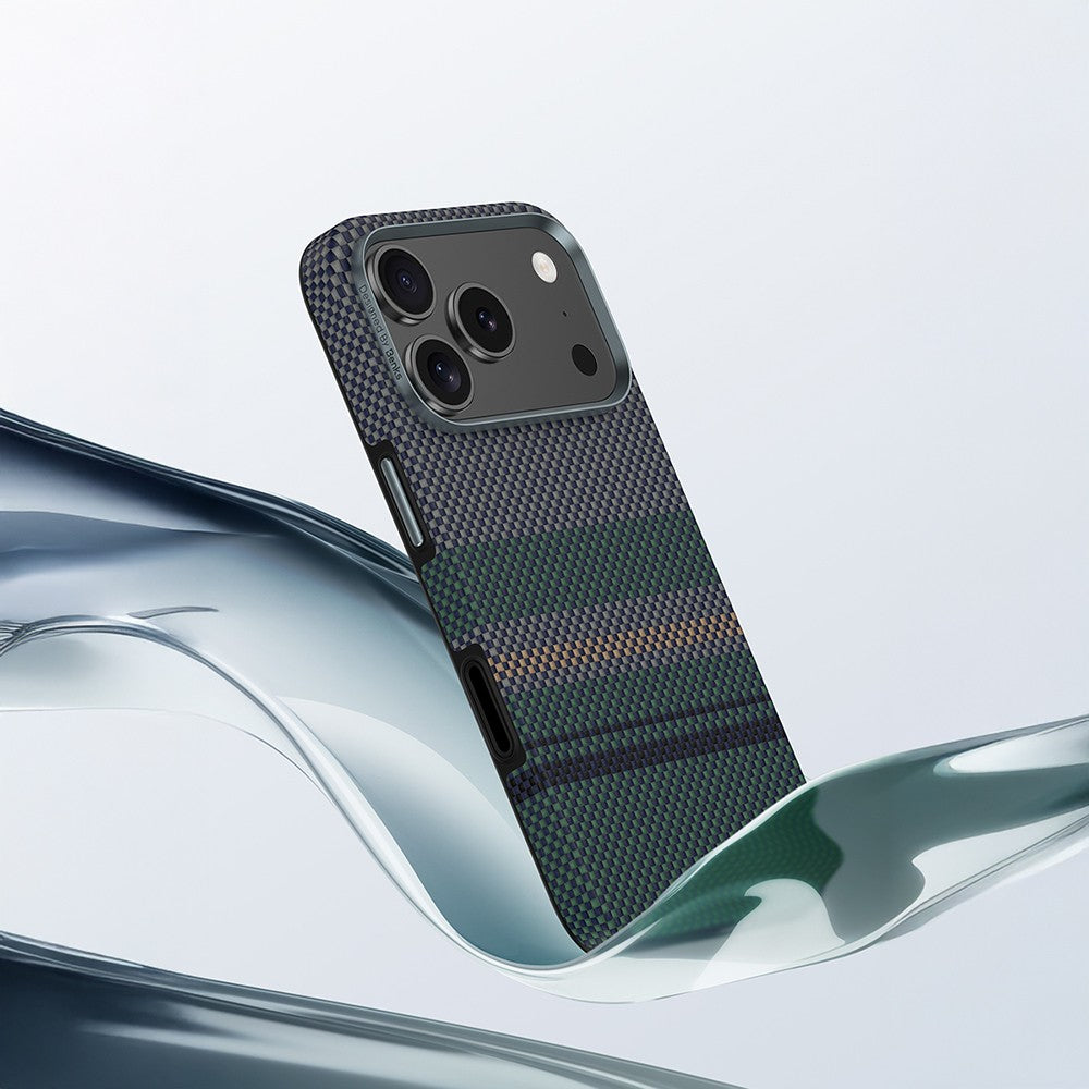 iPhone 17 Pro Kılıf M-safe Şarj Özellikli Karbon Fiber Tasarımlı Benks Aurora ArmorPro Kevlar Kılıf