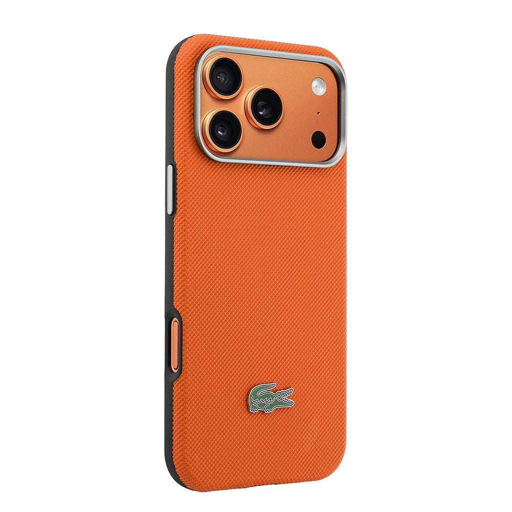 iPhone 17 Pro Max Kılıf Lacoste Orijinal Lisanslı M-Safe Şarj Özellikli PVC Yarı Pike Desenli Arka Yüzey İkonik Timsah Dokuma Logolu Kılıf
