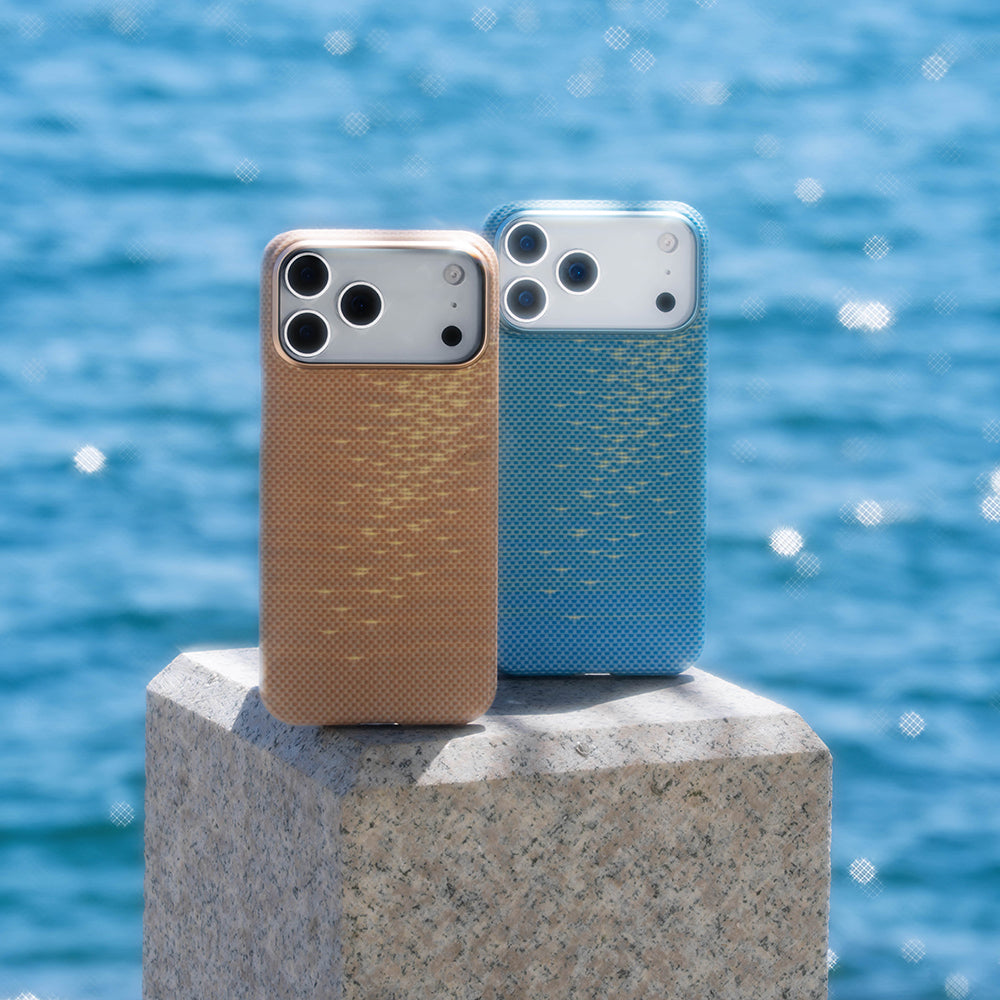 iPhone 17 Pro Max Kılıf M-safe Şarj Özellikli Aramid Karbon Fiber Pitaka Glints of Gold Ultra Slim Serisi Kılıf