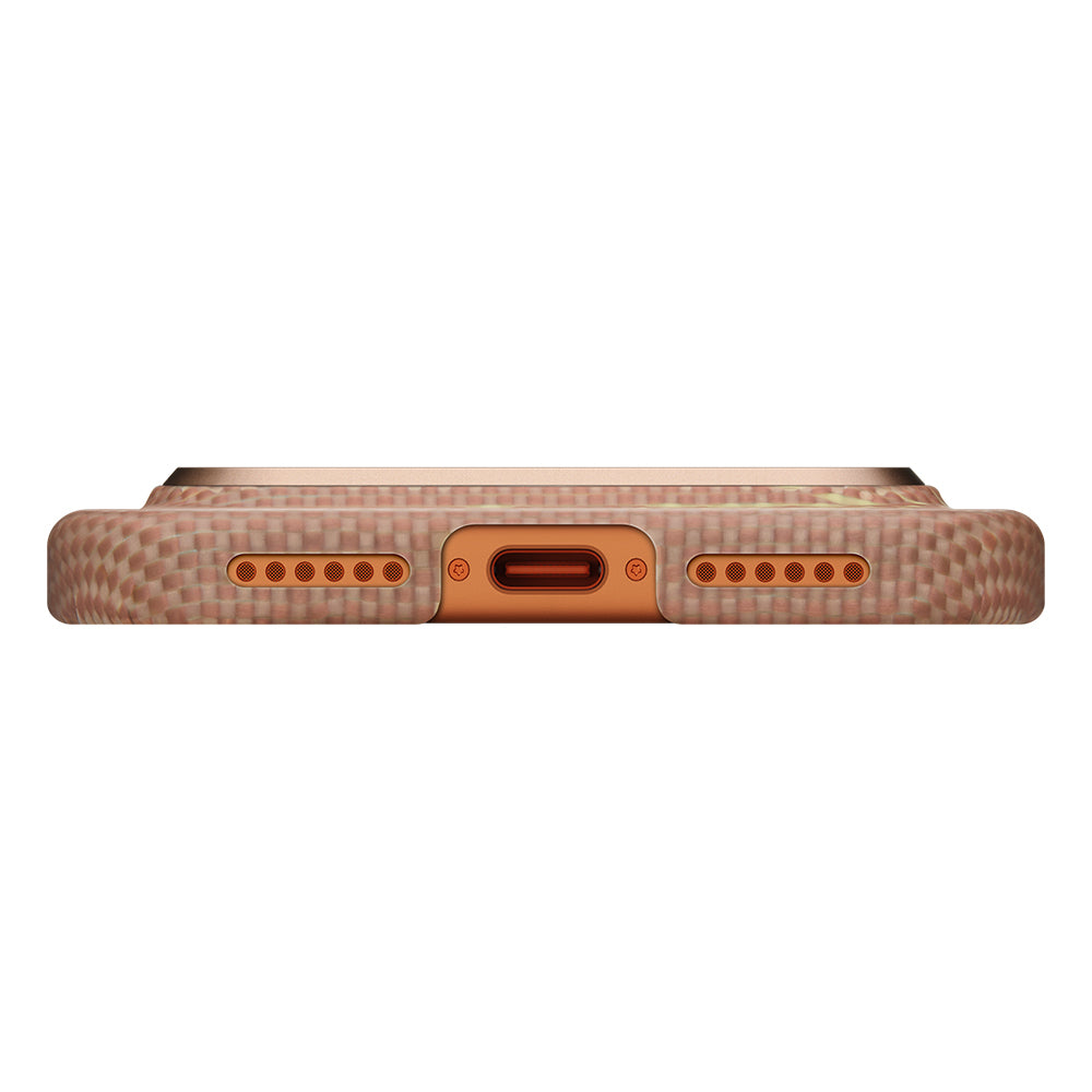 iPhone 17 Pro Max Kılıf M-safe Şarj Özellikli Aramid Karbon Fiber Pitaka Glints of Gold Ultra Slim Serisi Kılıf