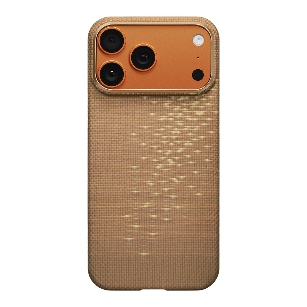 iPhone 17 Pro Max Kılıf M-safe Şarj Özellikli Aramid Karbon Fiber Pitaka Glints of Gold Ultra Slim Serisi Kılıf