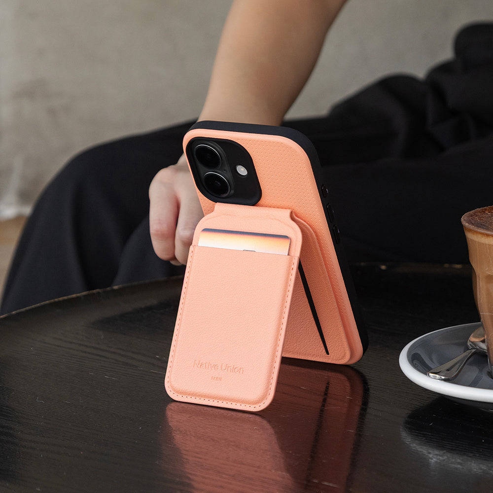 iPhone 17 Pro Max Kılıf M-safe Şarj Özellikli Deri Dokulu Native Union 2025 Active Serisi Kılıf