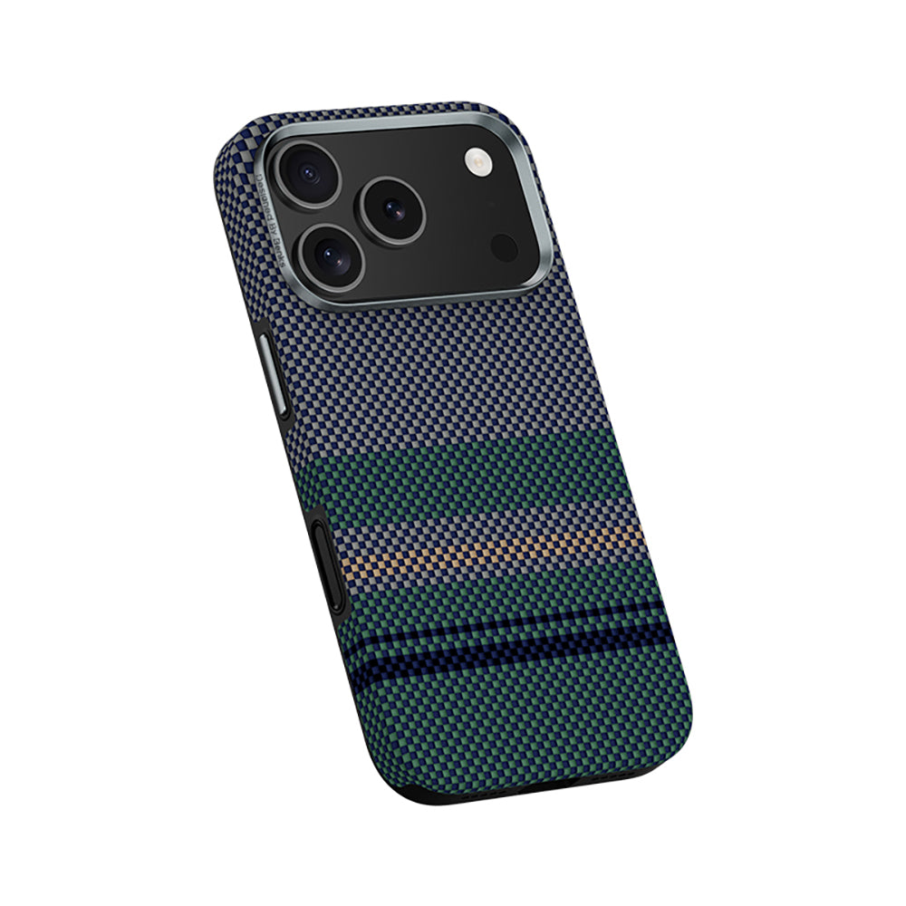 iPhone 17 Pro Max Kılıf M-safe Şarj Özellikli Karbon Fiber Tasarımlı Benks Aurora ArmorPro Kevlar Kılıf