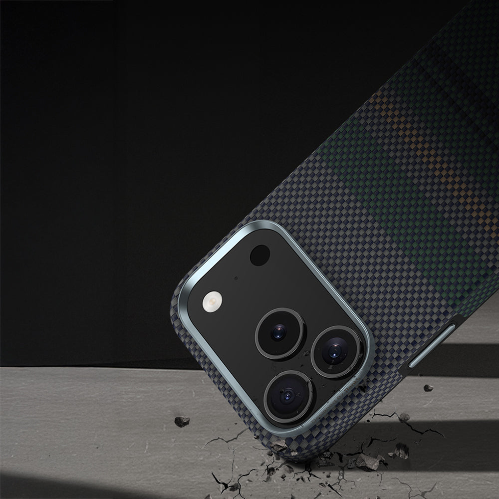 iPhone 17 Pro Max Kılıf M-safe Şarj Özellikli Karbon Fiber Tasarımlı Benks Aurora ArmorPro Kevlar Kılıf