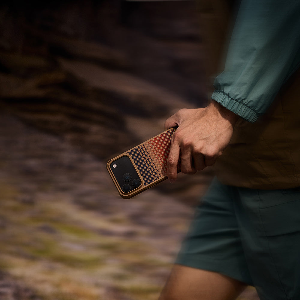 iPhone 17 Pro Max Kılıf M-safe Şarj Özellikli Pitaka Tactile Woven Sunset-Moonrise Aramid Pro Guard Serisi Karbon Kılıf
