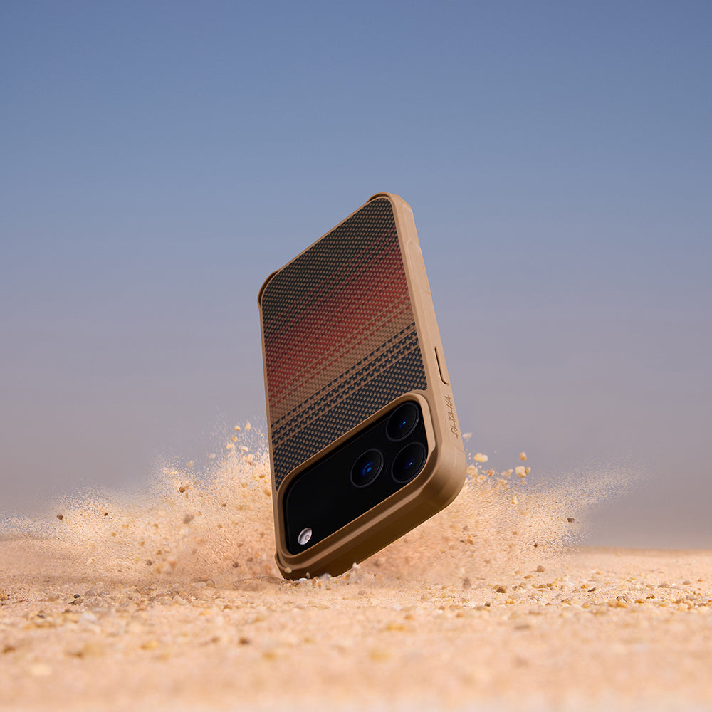 iPhone 17 Pro Max Kılıf M-safe Şarj Özellikli Pitaka Tactile Woven Sunset-Moonrise Aramid Pro Guard Serisi Karbon Kılıf