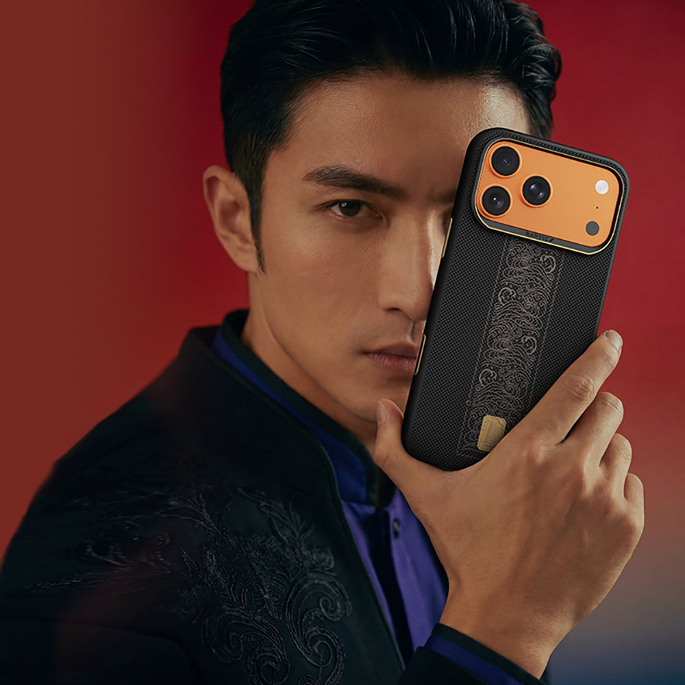 iPhone 17 Pro Max Kılıf M-safe Şarj Özellikli Raptic Aramid Dual Rise Serisi 24 Ayar Altın Kaplamalı Karbon Kılıf