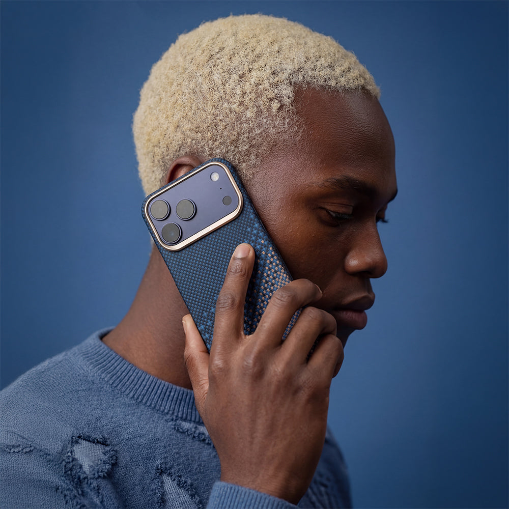 iPhone 17 Pro Max Kılıf M-safe Şarj Özellikli Raptic Aramid Skin Serenity Serisi Karbon Kılıf