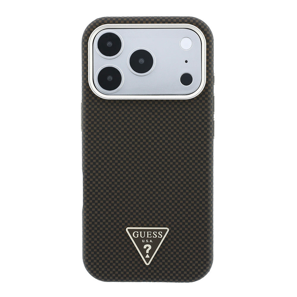 iPhone 18 Pro Kılıf Guess Orijinal Lisanslı M-safe Şarj Özellikli PU Metal Üçgen Logolu Karbon Fiber Kevlar Kılıf