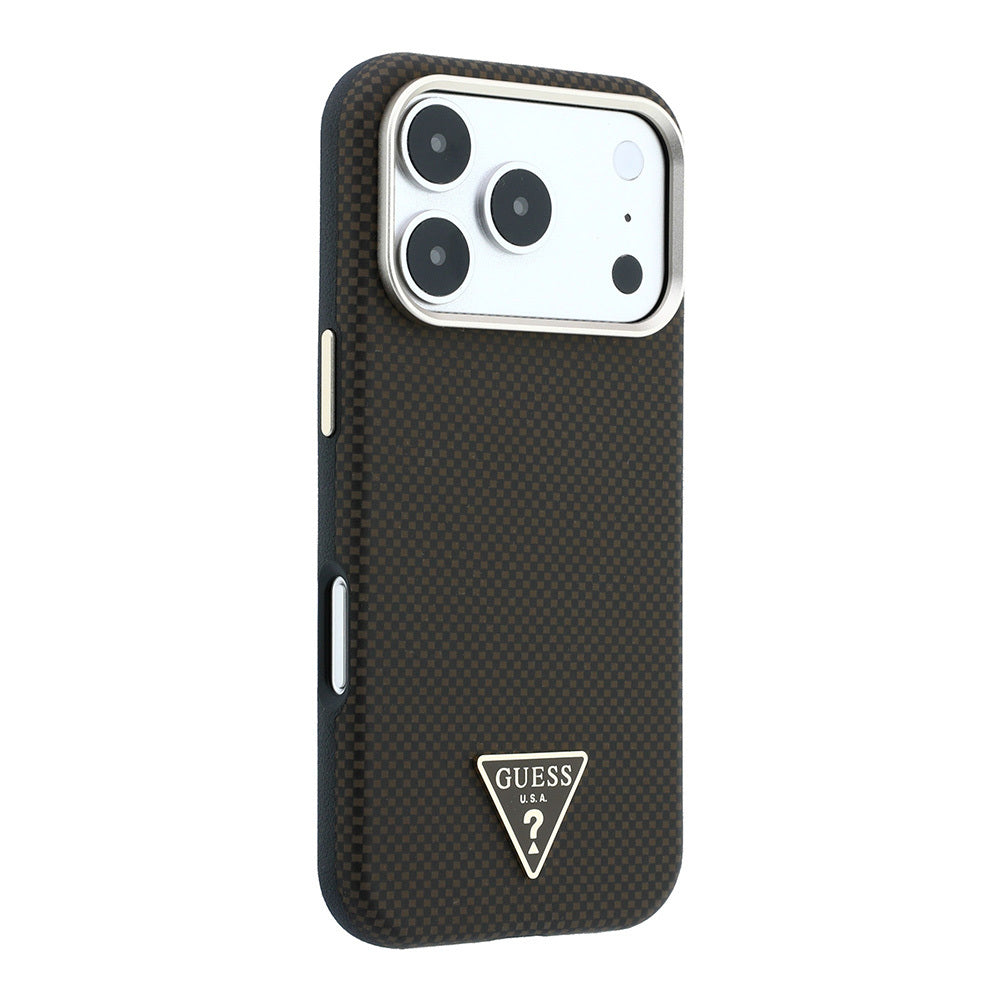 iPhone 18 Pro Kılıf Guess Orijinal Lisanslı M-safe Şarj Özellikli PU Metal Üçgen Logolu Karbon Fiber Kevlar Kılıf