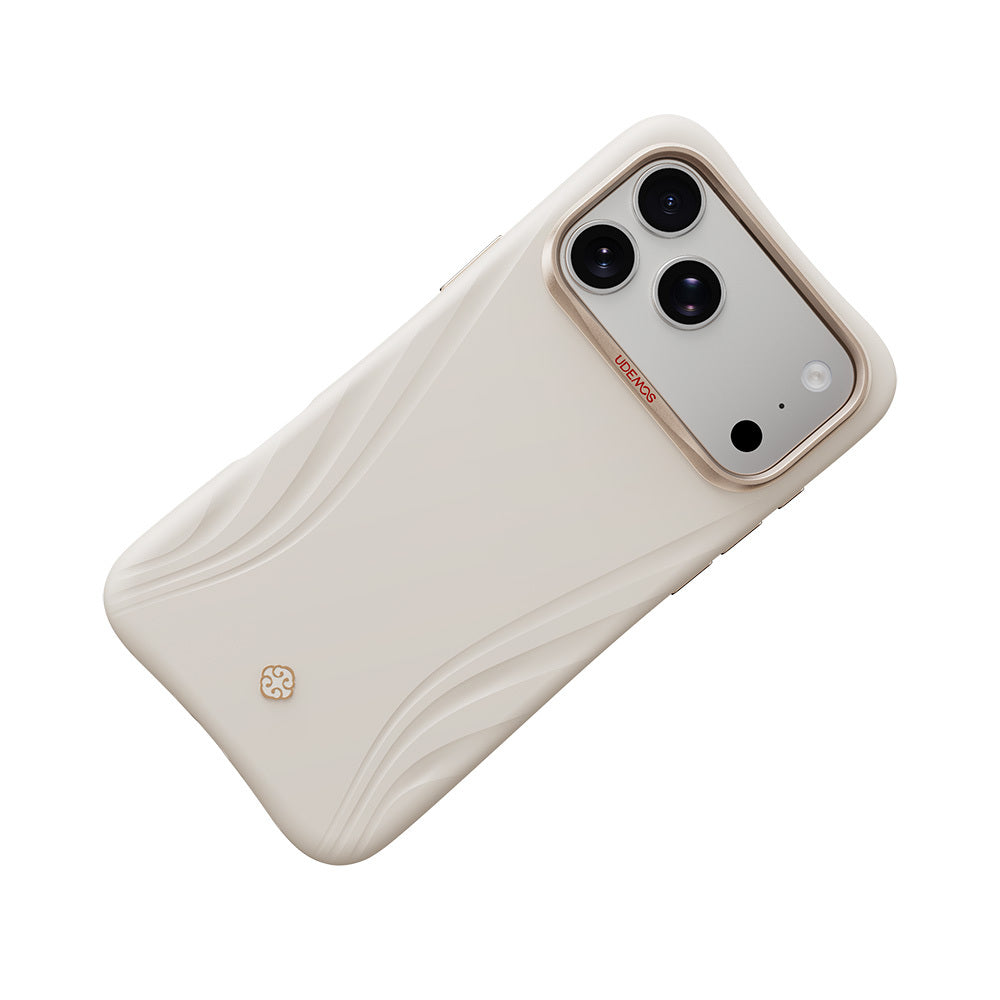 iPhone 18 Pro Kılıf M-Safe Şarj Özellikli Çizgili Logolu Udemos Freedom Serisi Kılıf