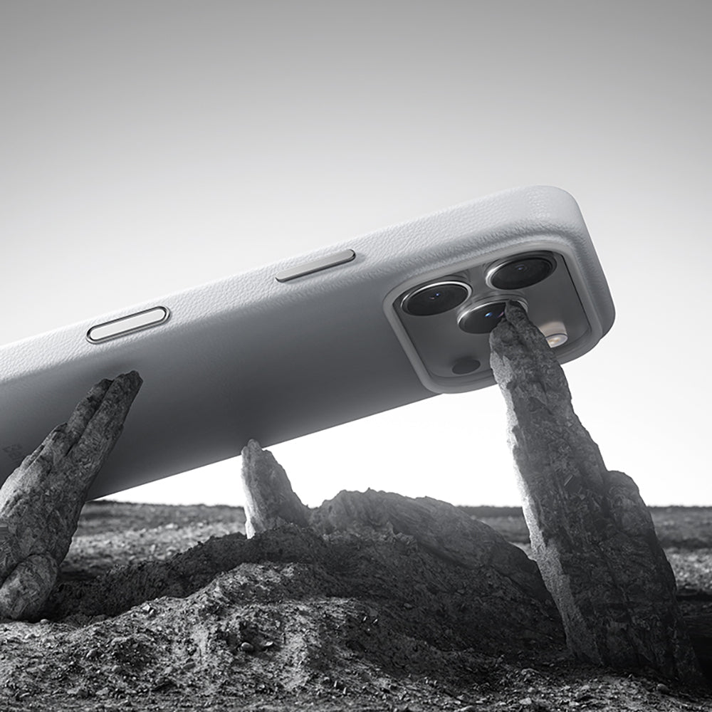 iPhone 18 Pro Max Kılıf M-safe Şarj Özellikli Çizilmeye Dayanıklı Benks VitaPro Serisi PU Deri Kılıf
