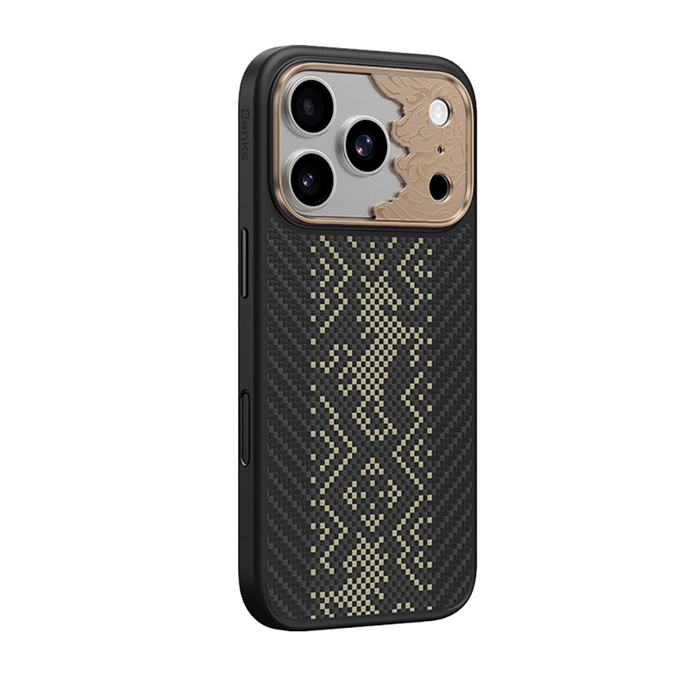 iPhone 18 Pro Max Kılıf M-safe Şarj Özellikli Yükseltilmiş Kamera Çerçeveli Karbon Fiber Tasarımlı Benks Knight ArmorPro Kevlar Kılıf