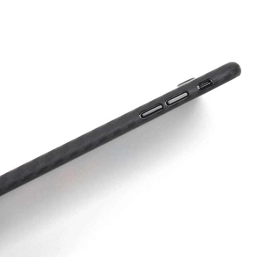 iPhone SE 2022 Kılıf Wiwu Skin Carbon PP Kılıf