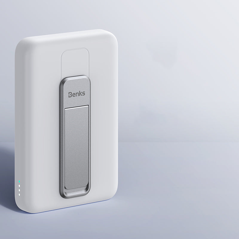 Benks MP08 M-safe Magnetik Standlı İnce Tasarımlı Powerbank 10000mAh