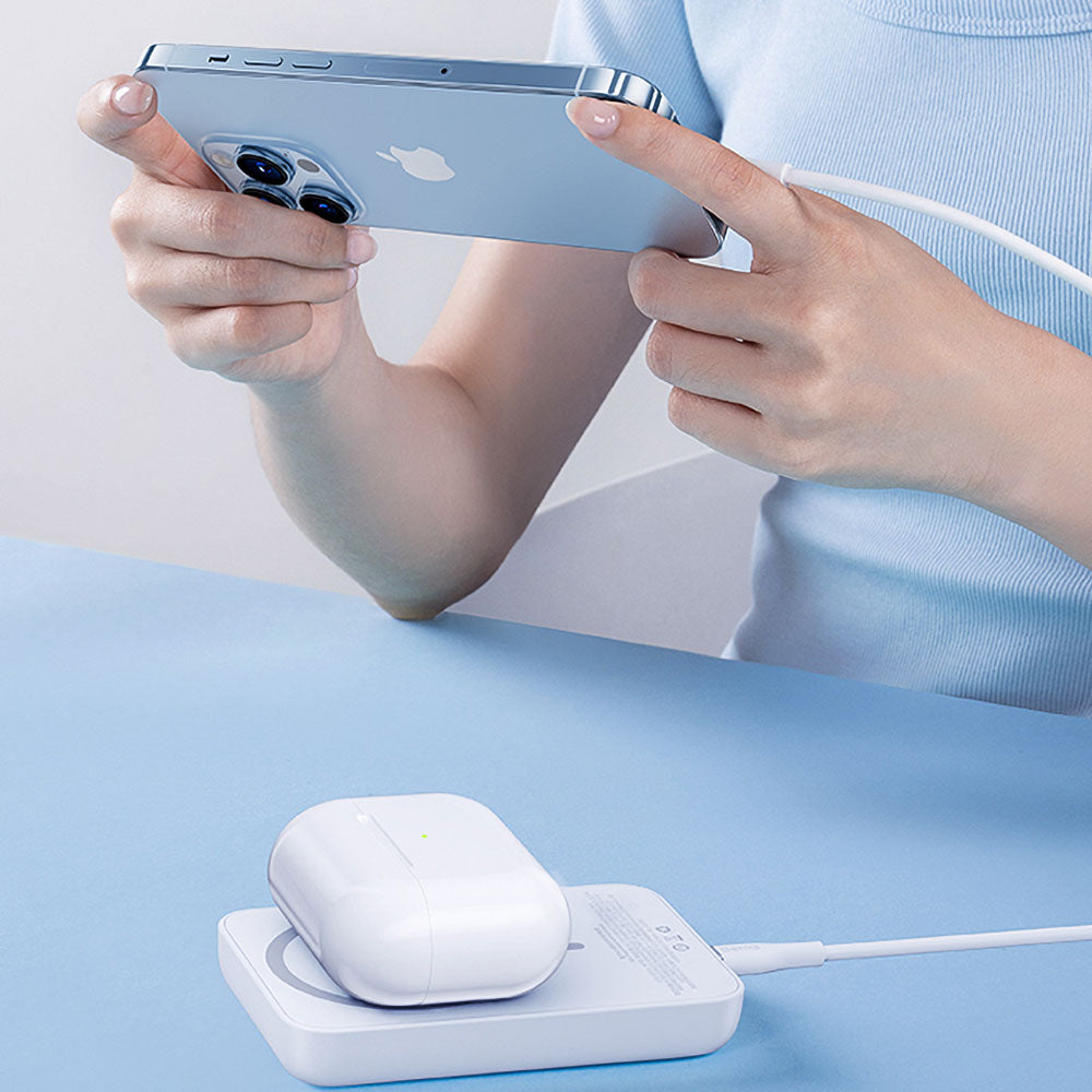 Benks MP09 M-safe Magnetik Standlı İnce Tasarımlı Powerbank 6000mAh