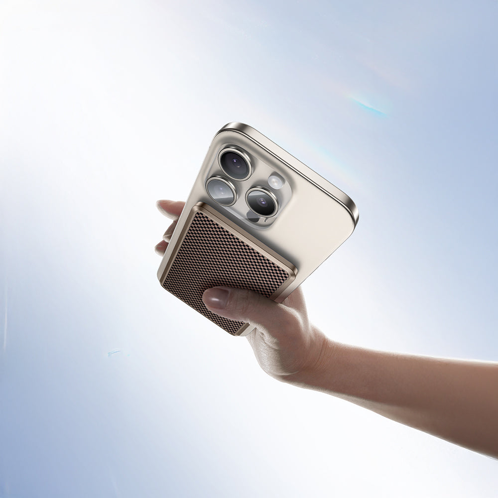 Benks MP15 ArmorGo M-safe Şarj Özellikli Ultra İnce ArmorTint Serisi Aramid Fiber Powerbank 15W 5000mAh