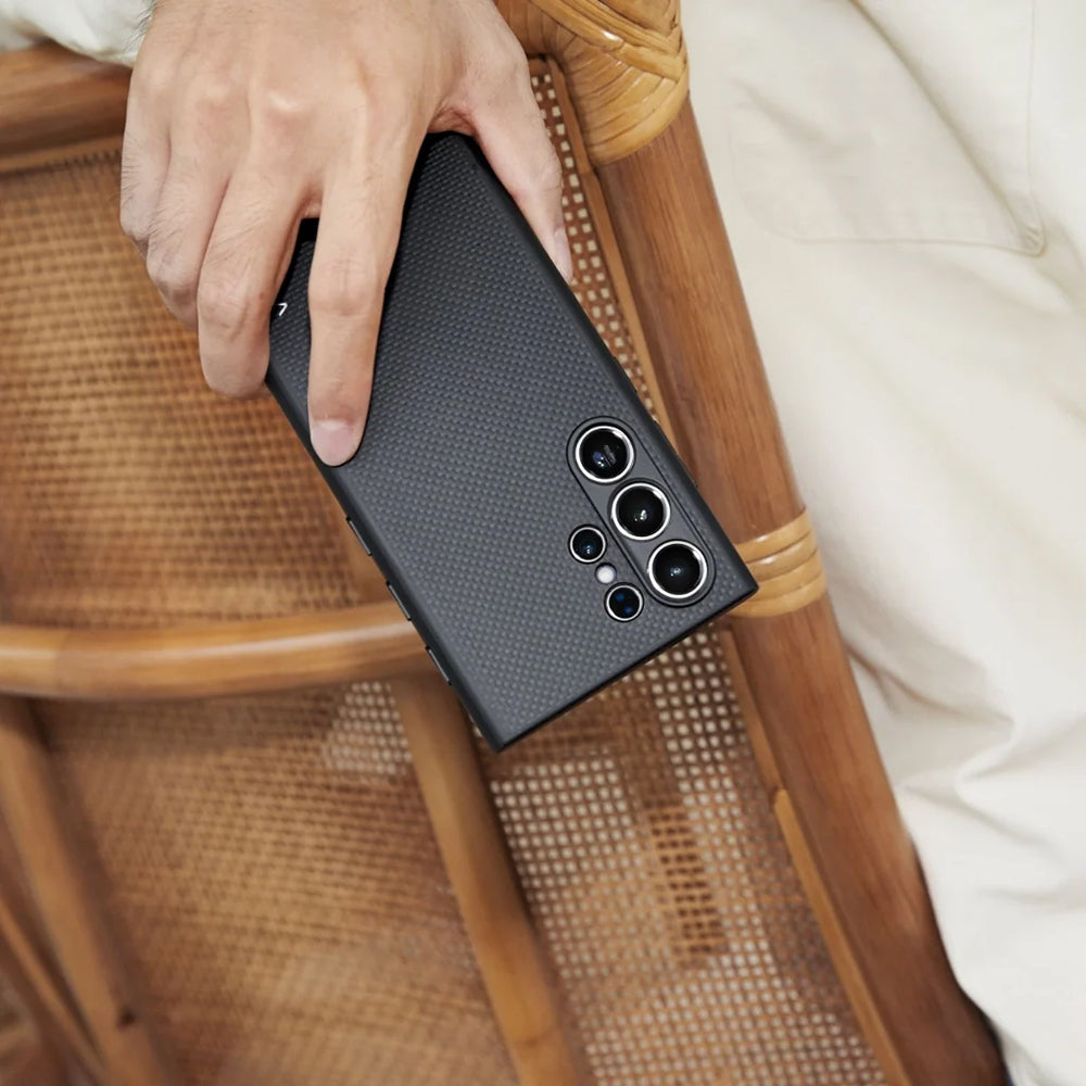 Galaxy S24 Ultra Kılıf M-safe Şarj Özellikli Aramid Karbon Fiber 3 Fonksiyon Butonlu Pitaka PinButton Serisi Kılıf