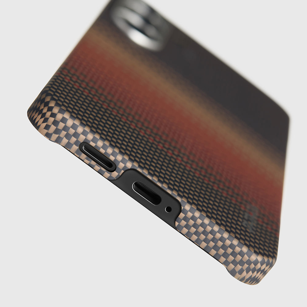 Galaxy S25 Ultra Kılıf M-safe Şarj Özellikli Aramid Karbon Fiber Pitaka Tactile Woven Sunset-Moonrise Serisi Kılıf