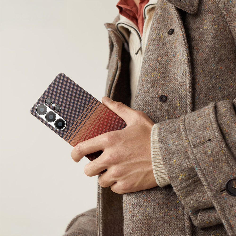 Galaxy S25 Ultra Kılıf M-safe Şarj Özellikli Aramid Karbon Fiber Pitaka Tactile Woven Sunset-Moonrise Serisi Kılıf