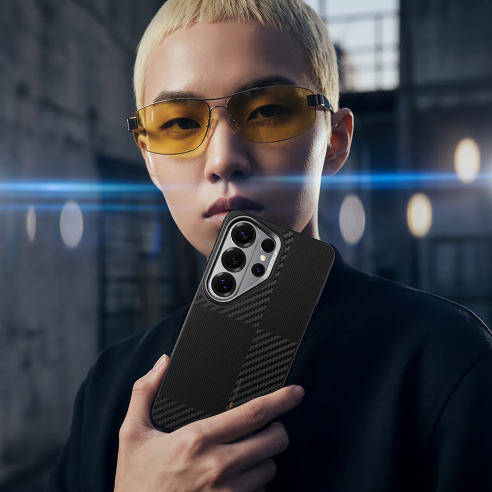 Galaxy S26 Ultra Kılıf M-safe Şarj Özellikli 600D Metal Kamera Çerçeveli Raptic Aramid Dual Serisi Karbon Kılıf