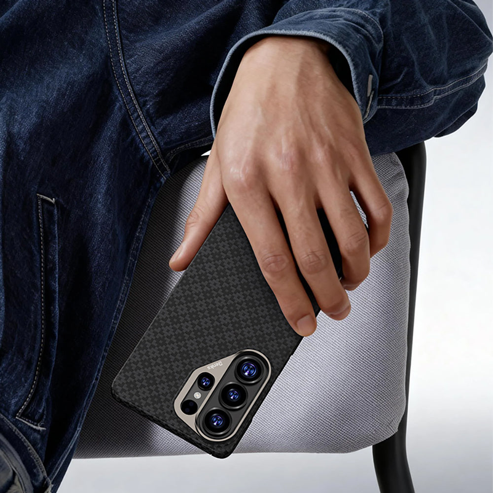 Galaxy S26 Ultra Kılıf M-Safe Şarj Özellikli Benks ArmorAir ArmorGrid Serisi Kevlar Karbon Kılıf