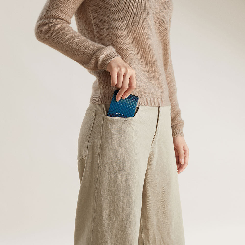 Galaxy Z Flip 6 Kılıf M-safe Şarj Özellikli Aramid Karbon Fiber Pitaka Tactile Woven Sunset-Moonrise Serisi Moonrise Kılıf