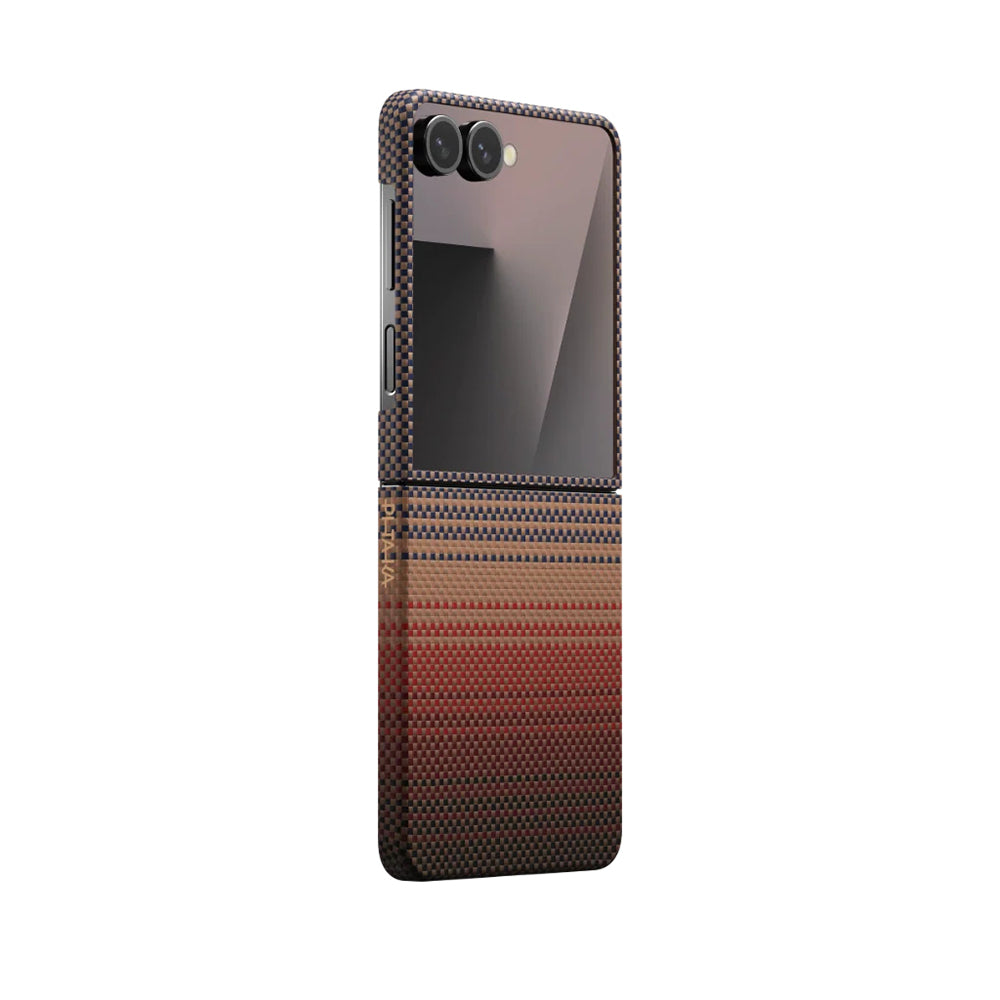 Galaxy Z Flip 7 Kılıf M-safe Şarj Özellikli Aramid Karbon Fiber Pitaka Tactile Woven Sunset-Moonrise Serisi Kılıf
