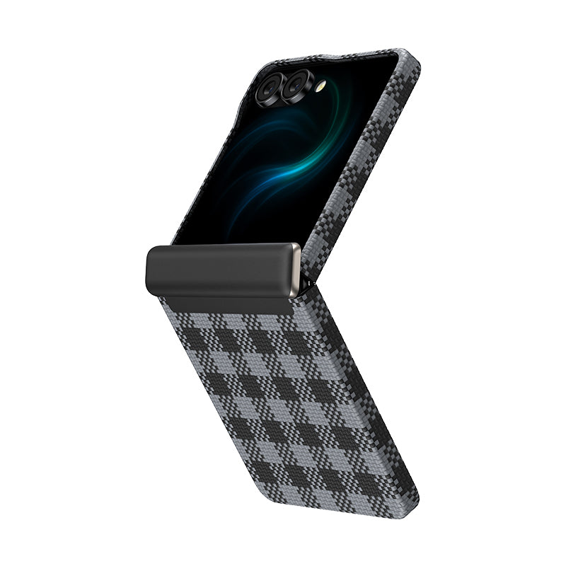 Galaxy Z Flip 7 Kılıf M-safe Şarj Özellikli Ekose Tasarımlı Benks ArmorAir ArmorVichy Kevlar Karbon Kılıf