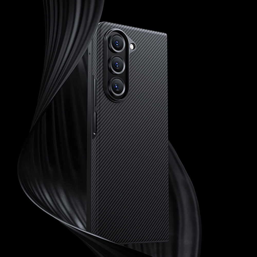 Galaxy Z Fold 5 Kılıf M-safe Özellikli Karbon Fiber Benks Essential 600D Kevlar Kılıf