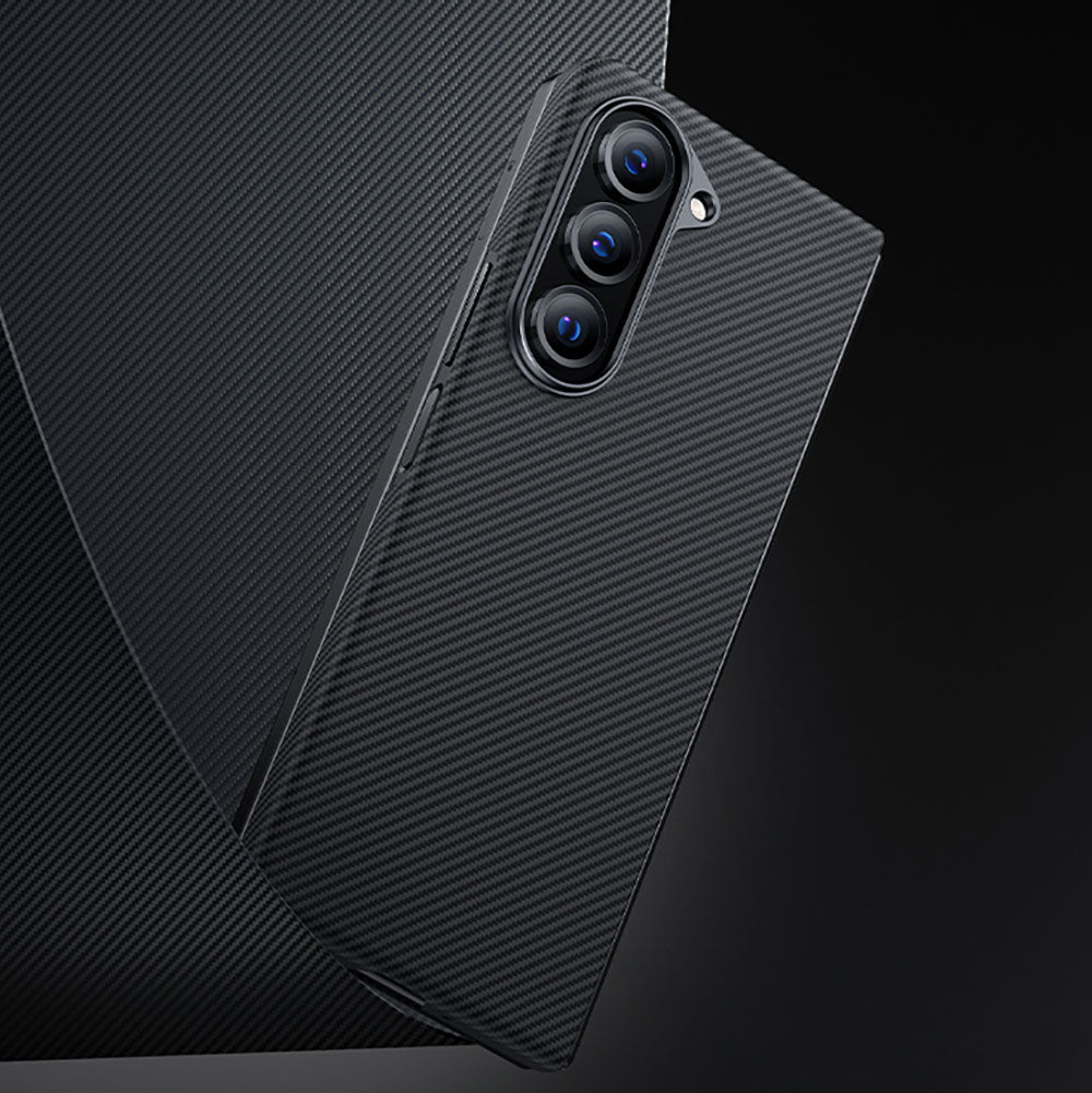 Galaxy Z Fold 5 Kılıf M-safe Özellikli Karbon Fiber Benks Essential 600D Kevlar Kılıf