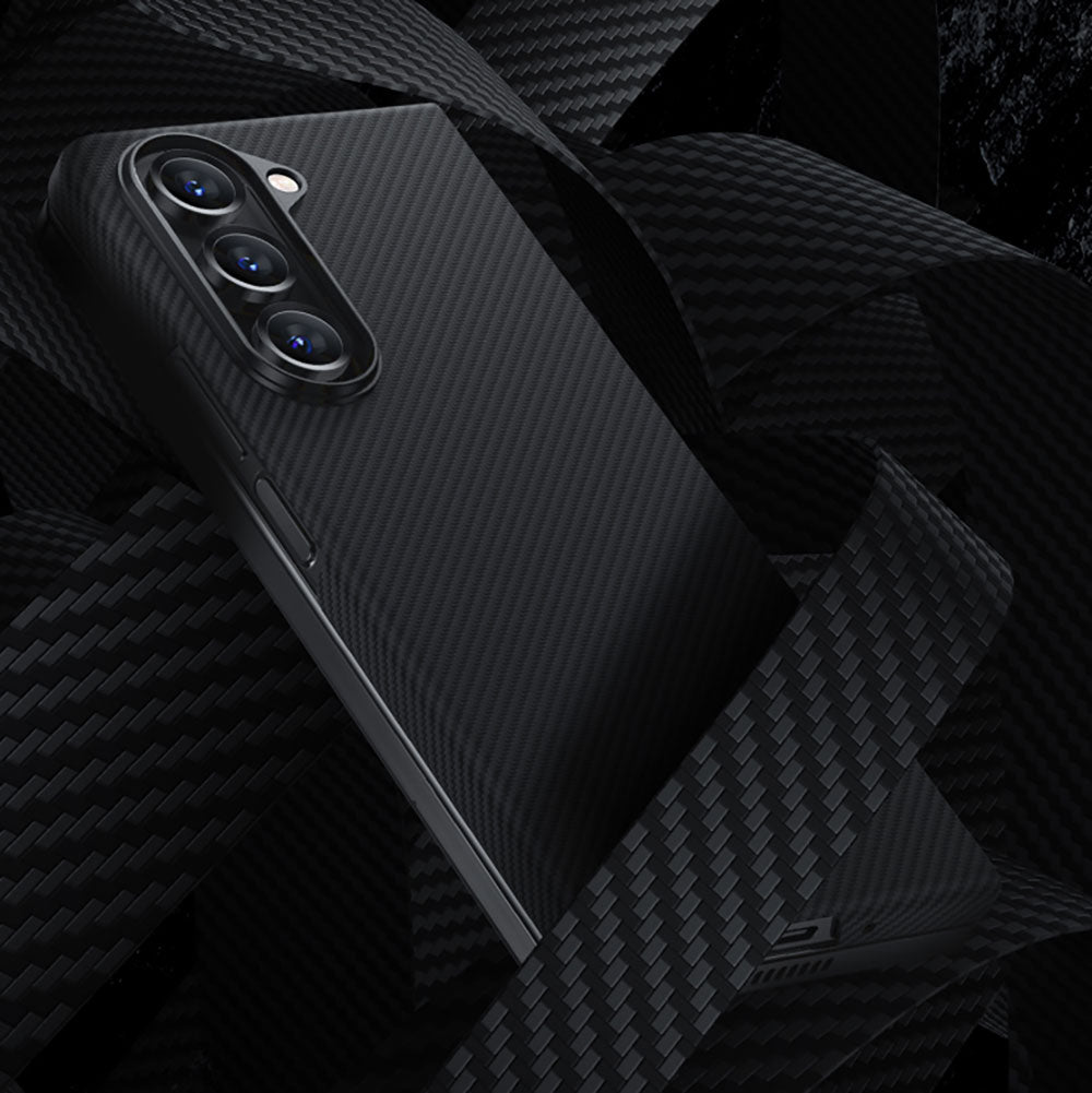 Galaxy Z Fold 5 Kılıf M-safe Özellikli Karbon Fiber Benks Essential 600D Kevlar Kılıf