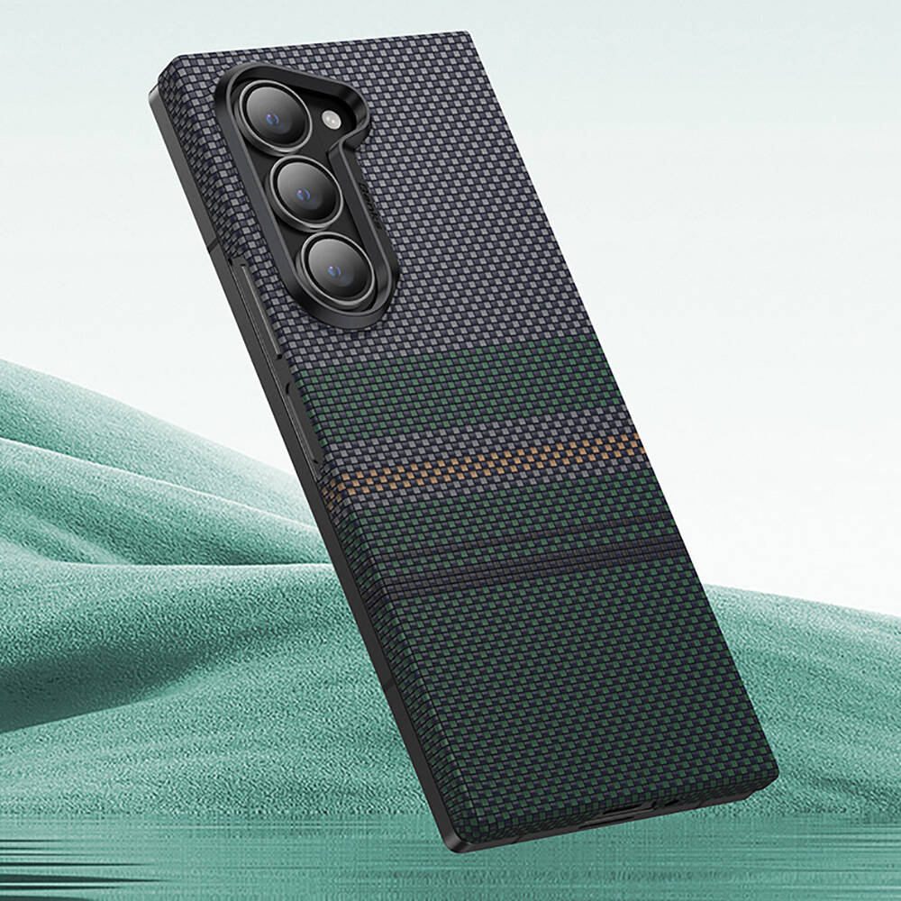 Galaxy Z Fold 6 Kılıf Karbon Fiber Tasarımlı Benks Aurora ArmorAir Kevlar Kılıf