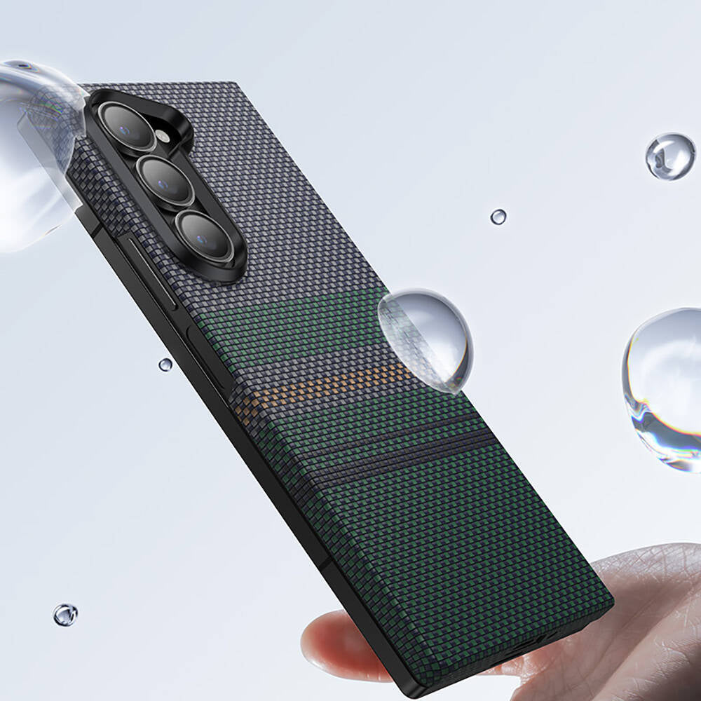 Galaxy Z Fold 6 Kılıf Karbon Fiber Tasarımlı Benks Aurora ArmorAir Kevlar Kılıf