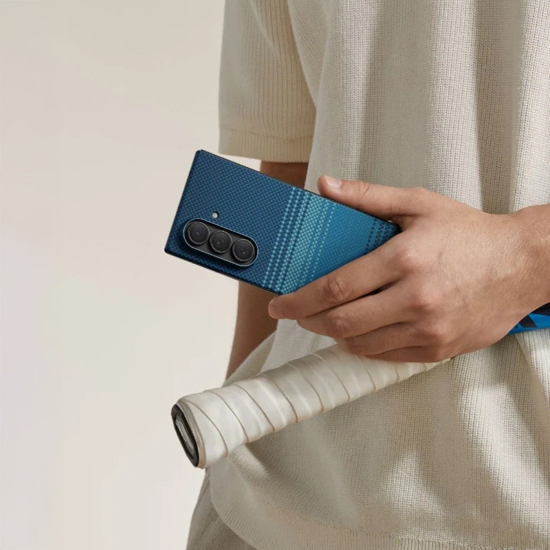 Galaxy Z Fold 7 Kılıf M-safe Şarj Özellikli Aramid Karbon Fiber Pitaka Tactile Woven Sunset-Moonrise Serisi Kılıf