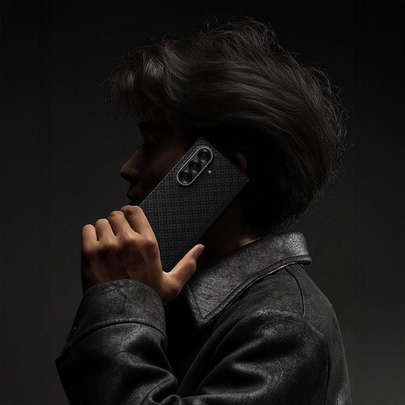 Galaxy Z Fold 7 Kılıf M-Safe Şarj Özellikli Benks ArmorAir ArmorGrid Serisi Kevlar Karbon Kılıf