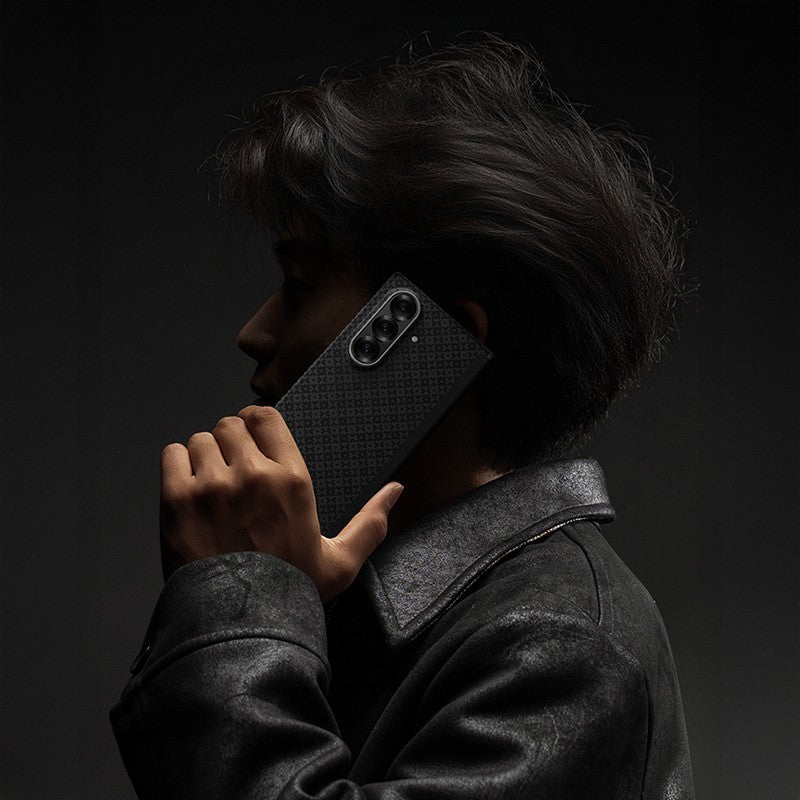 Galaxy Z Fold 7 Kılıf M-Safe Şarj Özellikli Benks ArmorAir ArmorGrid Serisi Kevlar Karbon Kılıf
