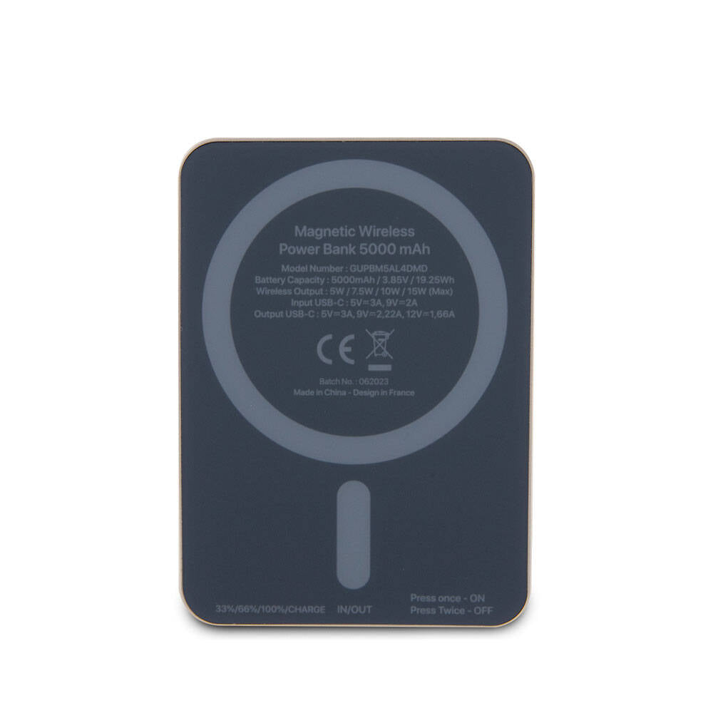 Guess Orijinal Lisanslı M-safe Şarj Özellikli Metal Yazı Logolu Powerbank 5000mAh 15W