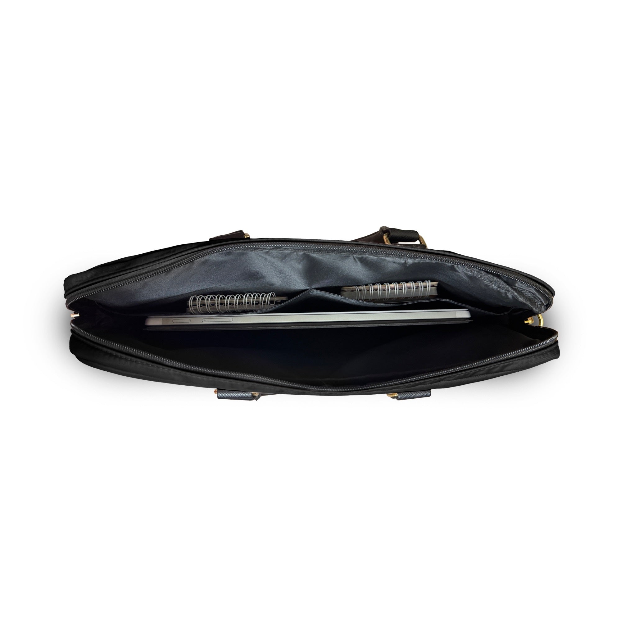 Guess Orijinal Lisanslı Naylon Kumaş Metal Üçgen Logolu Omuz Askılı 15-16 inç Laptop Çantası