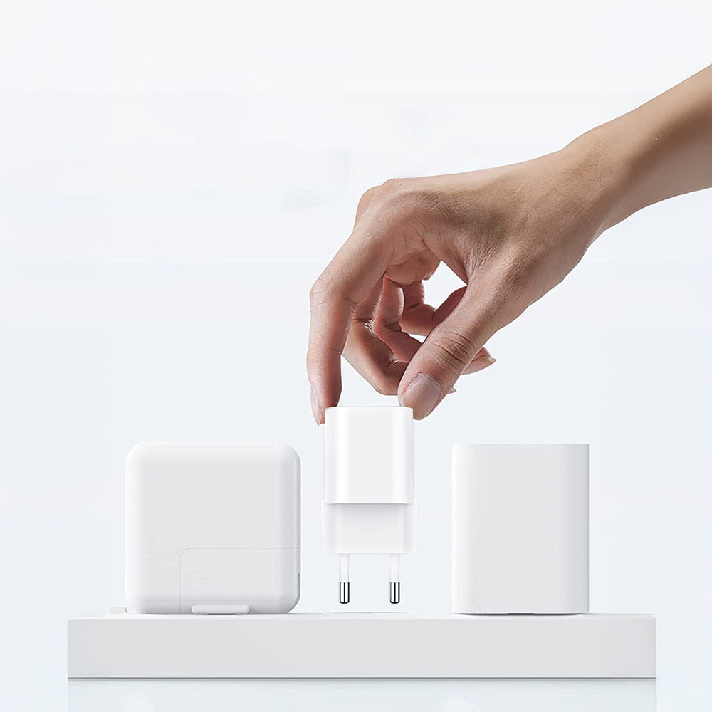 Wiwu Wi-G017 Cube Serisi Type-C PD & USB-A GaN Tech PD Hızlı Şarj Özellikli Mini Şarj Başlığı 33W